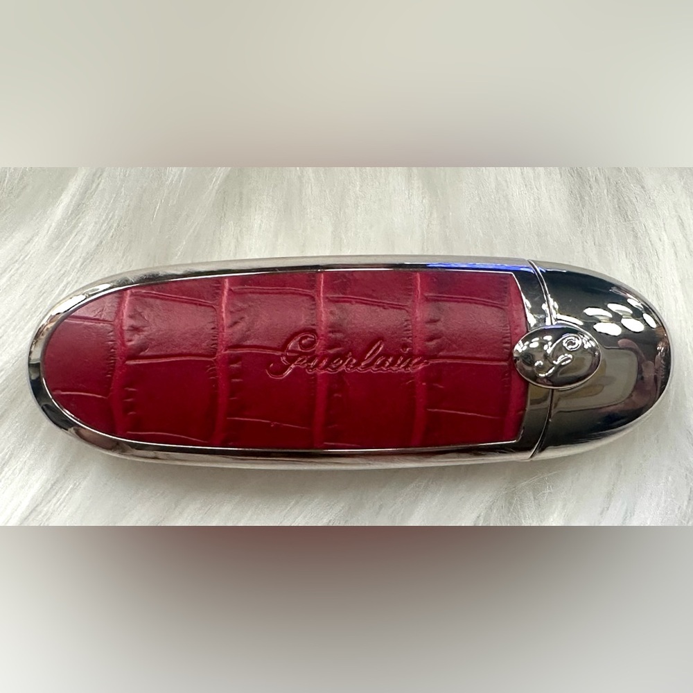 Guerlain Rouge G Customizable Case: Include Lipstick Shade of your Choice